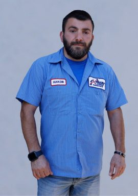 Extreme Plumbing crew member